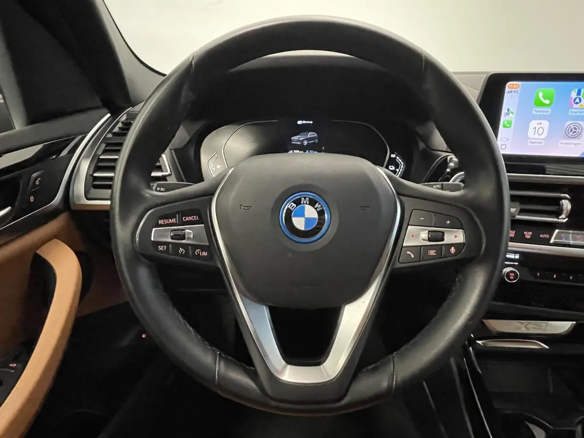 xDrive30e Trekhaak PDC VA + Camera Sportstoelen 19" M-Sport Stoelverwarming Cognac Leder Bekleding Privacy Glass DAB+ Navi Carplay Cruise Control