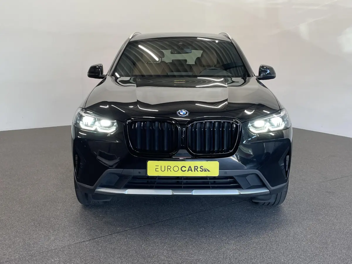 xDrive30e Trekhaak PDC VA + Camera Sportstoelen 19" M-Sport Stoelverwarming Cognac Leder Bekleding Privacy Glass DAB+ Navi Carplay Cruise Control