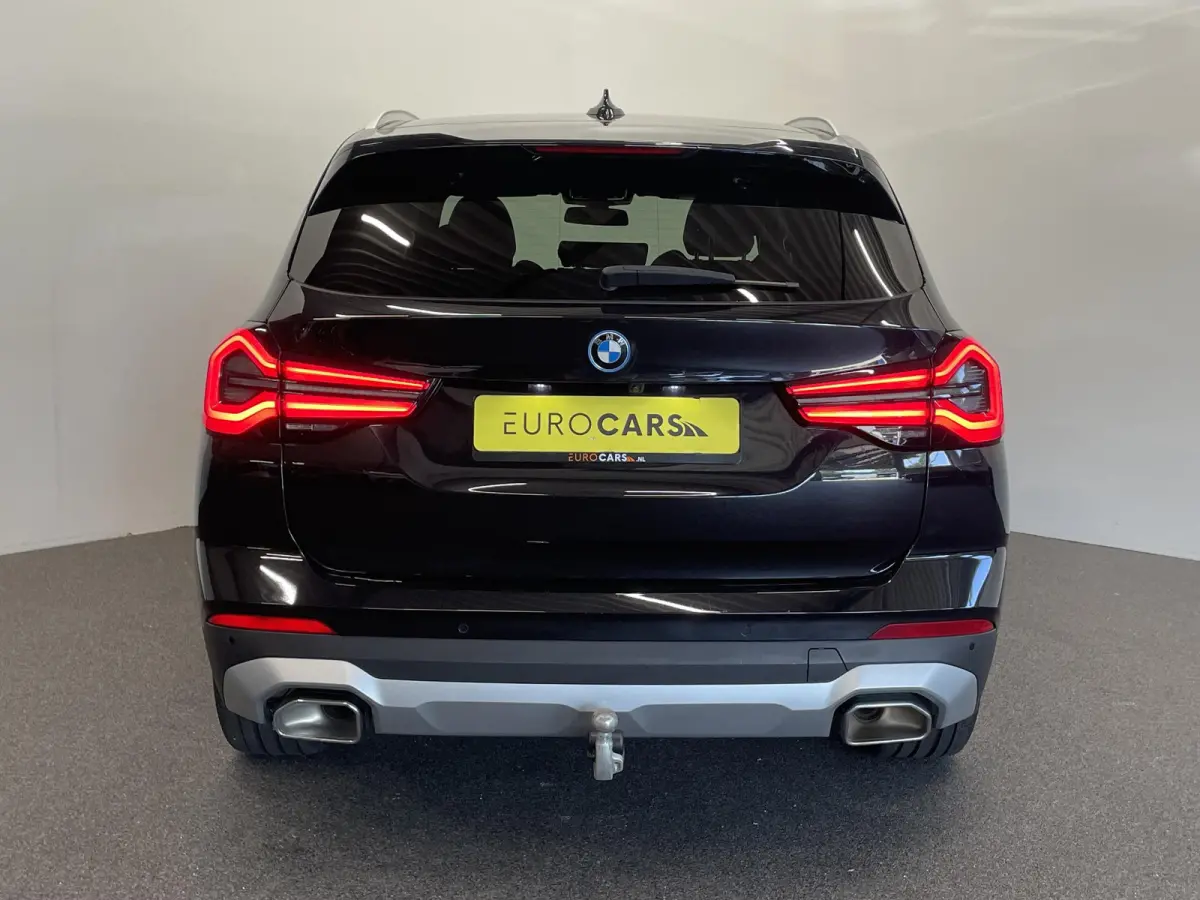 xDrive30e Trekhaak PDC VA + Camera Sportstoelen 19" M-Sport Stoelverwarming Cognac Leder Bekleding Privacy Glass DAB+ Navi Carplay Cruise Control