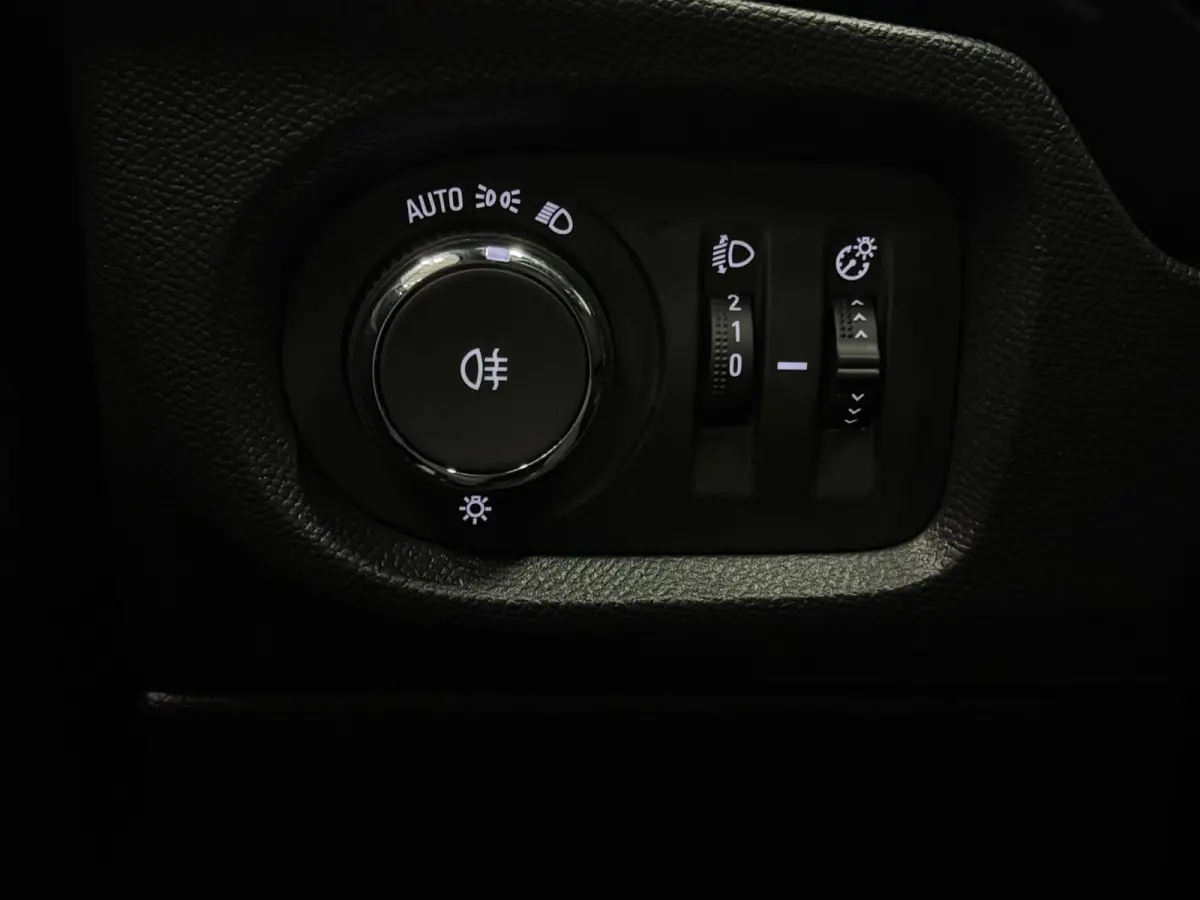 1.2 Turbo GS Line 2025 | Virtual Cockpit | ACC | Camera | Half Leder