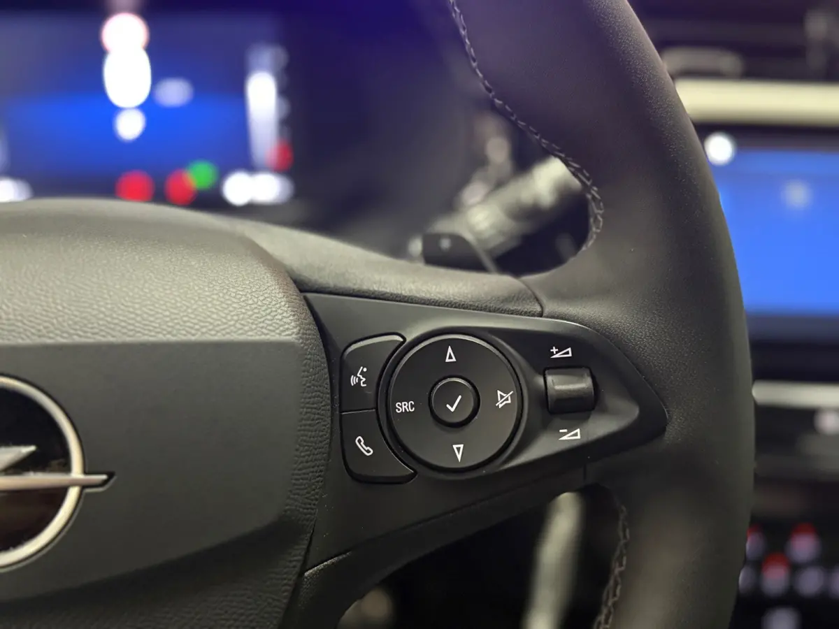 1.2 Turbo GS Line 2025 | Virtual Cockpit | ACC | Camera | Half Leder