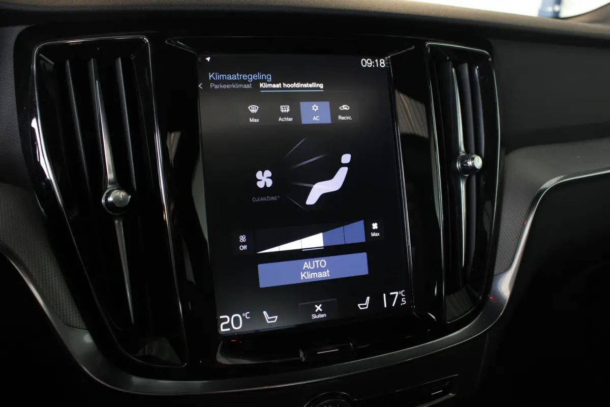 2.0 T6 Twin Engine AWD R-Design Head-Up | Harman/Kardon | Pano | Leder | Camera | Carplay | LED | Stoelverw. V+A | 18" LMV | PDC V+A