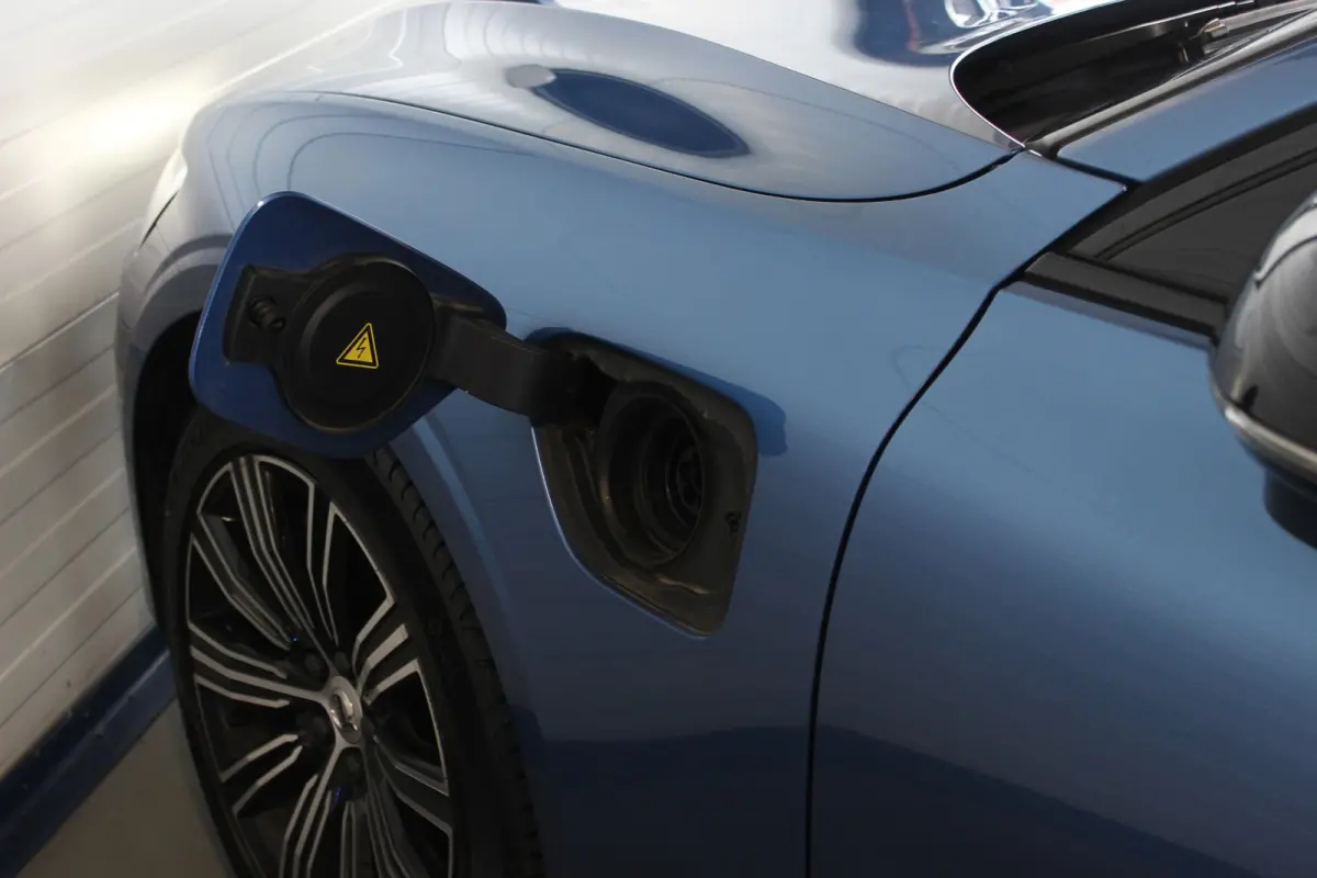 2.0 T6 Twin Engine AWD R-Design Head-Up | Harman/Kardon | Pano | Leder | Camera | Carplay | LED | Stoelverw. V+A | 18" LMV | PDC V+A