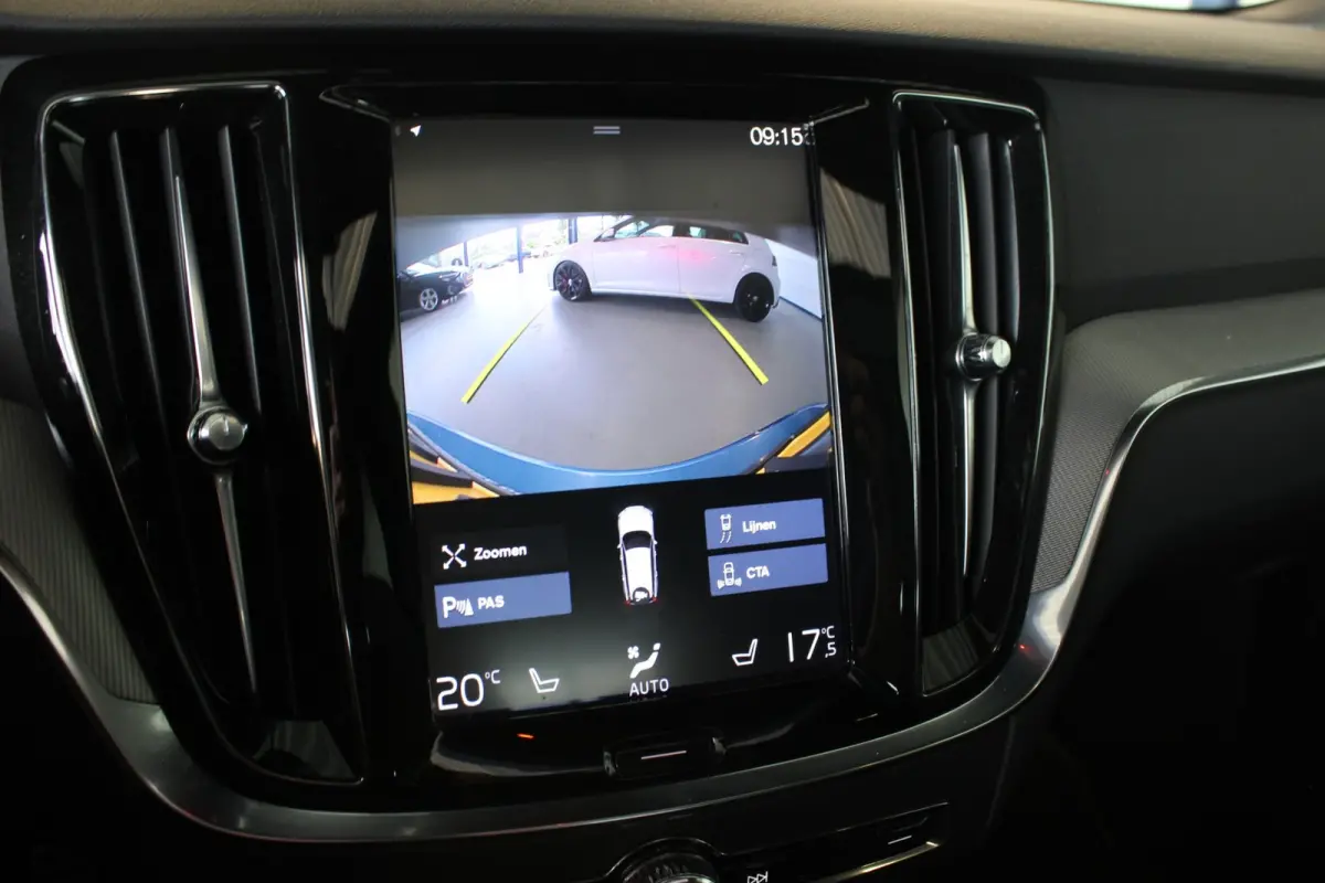 2.0 T6 Twin Engine AWD R-Design Head-Up | Harman/Kardon | Pano | Leder | Camera | Carplay | LED | Stoelverw. V+A | 18" LMV | PDC V+A