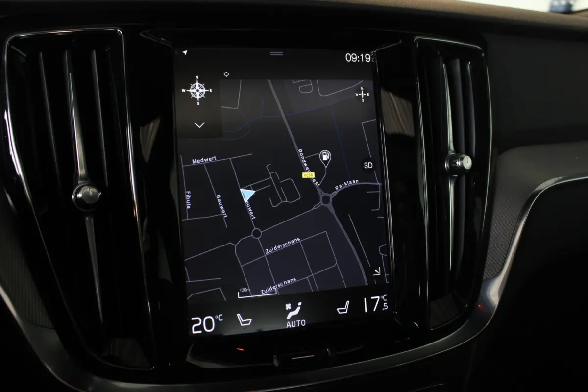 2.0 T6 Twin Engine AWD R-Design Head-Up | Harman/Kardon | Pano | Leder | Camera | Carplay | LED | Stoelverw. V+A | 18" LMV | PDC V+A