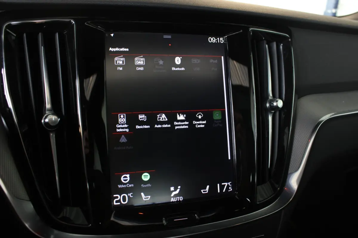 2.0 T6 Twin Engine AWD R-Design Head-Up | Harman/Kardon | Pano | Leder | Camera | Carplay | LED | Stoelverw. V+A | 18" LMV | PDC V+A