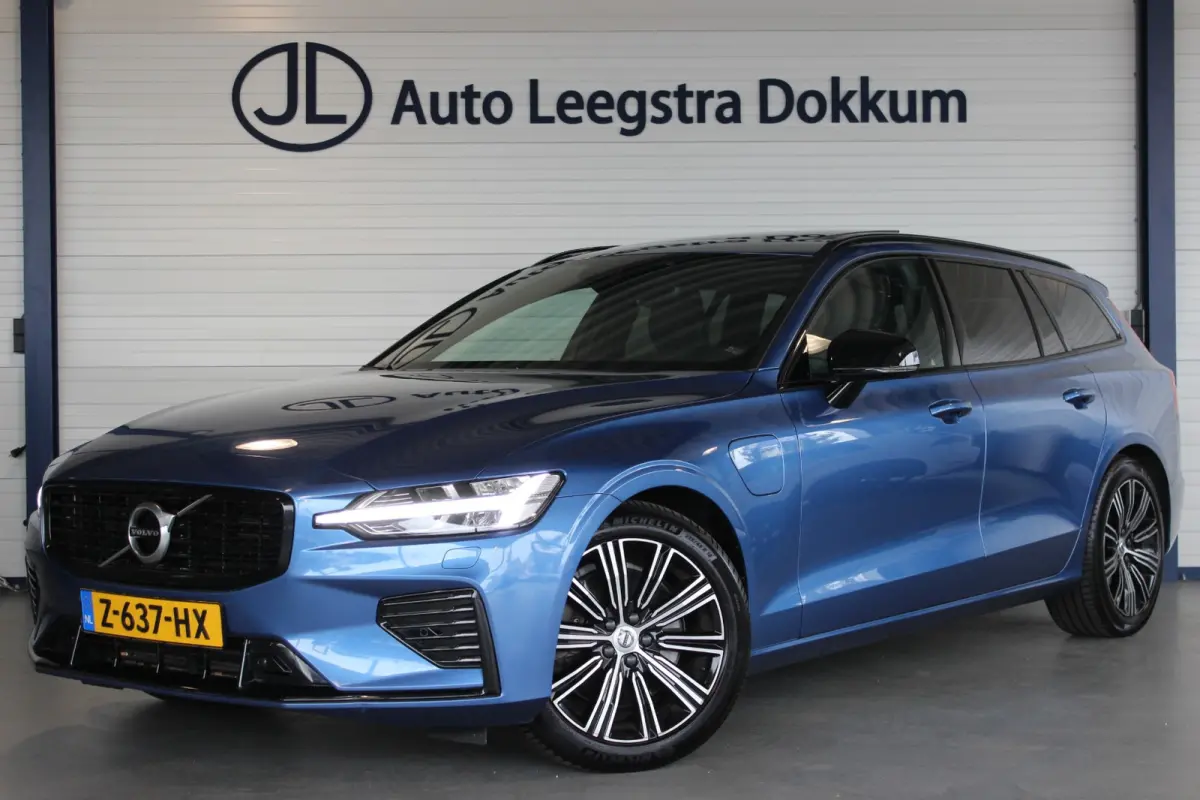 2.0 T6 Twin Engine AWD R-Design Head-Up | Harman/Kardon | Pano | Leder | Camera | Carplay | LED | Stoelverw. V+A | 18" LMV | PDC V+A
