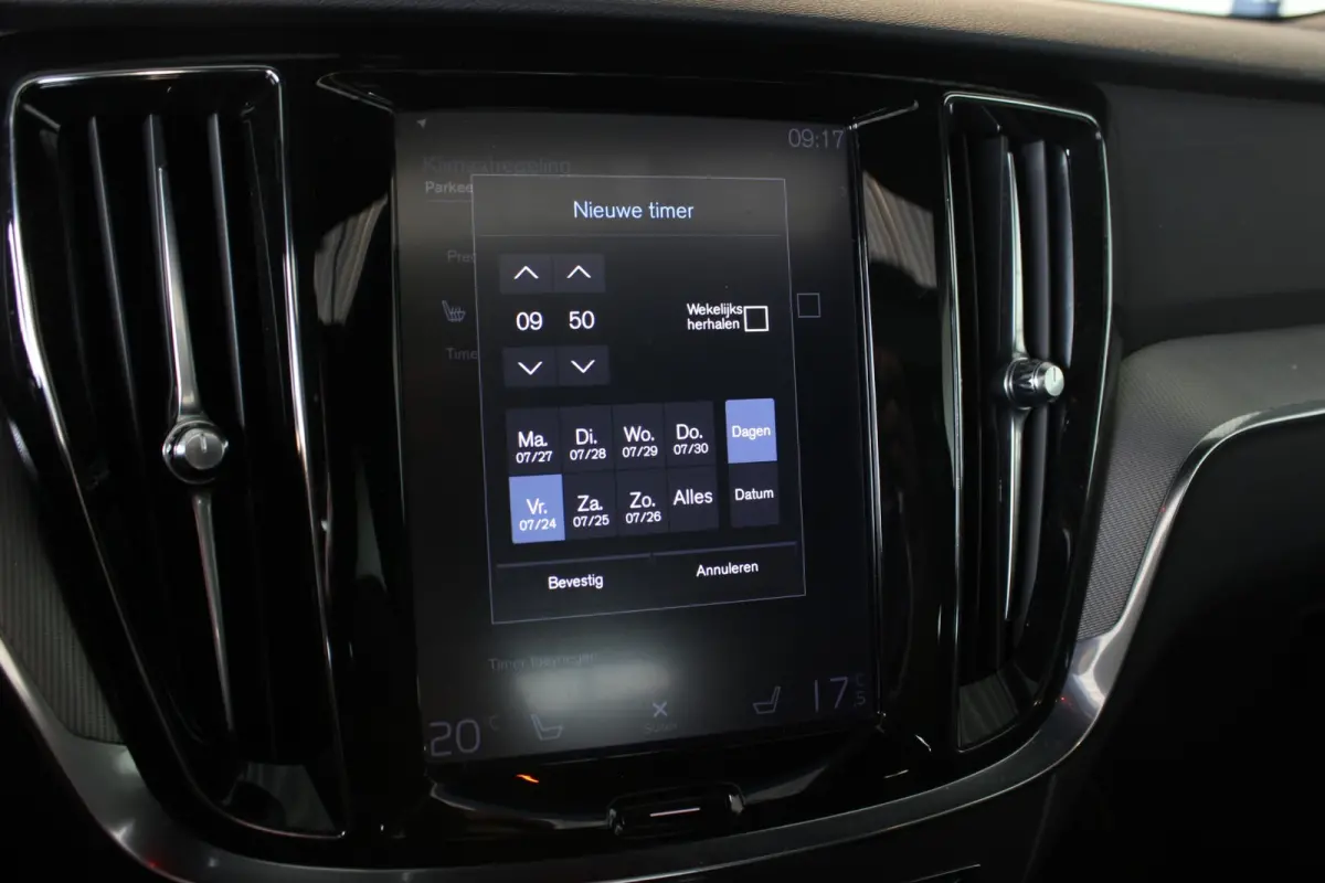 2.0 T6 Twin Engine AWD R-Design Head-Up | Harman/Kardon | Pano | Leder | Camera | Carplay | LED | Stoelverw. V+A | 18" LMV | PDC V+A