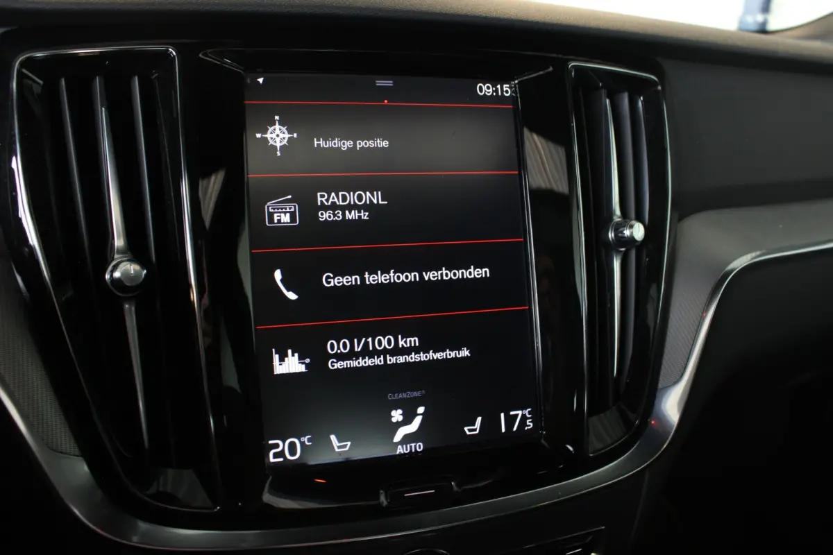 2.0 T6 Twin Engine AWD R-Design Head-Up | Harman/Kardon | Pano | Leder | Camera | Carplay | LED | Stoelverw. V+A | 18" LMV | PDC V+A