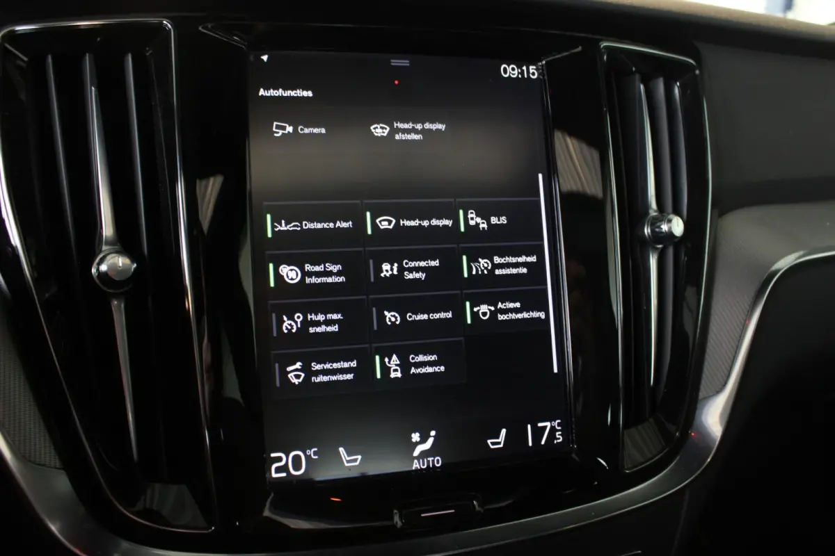 2.0 T6 Twin Engine AWD R-Design Head-Up | Harman/Kardon | Pano | Leder | Camera | Carplay | LED | Stoelverw. V+A | 18" LMV | PDC V+A