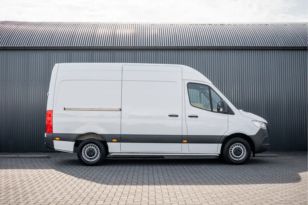 311 CDI RWD L2H2 | Volledig Ingericht | Mbux | Camera | Climatronic