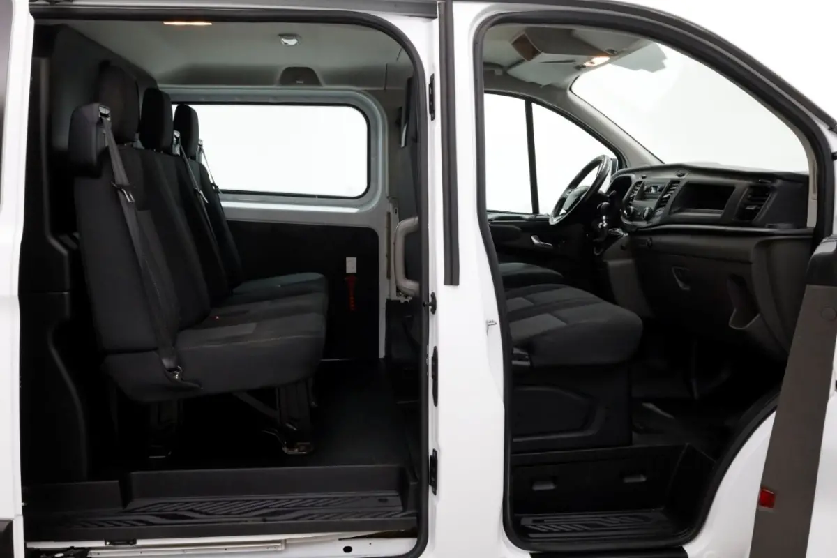 2.0 TDCI 130pk L2H1 Trend D.C. Airco/Trekhaak 2800kg 02-2019