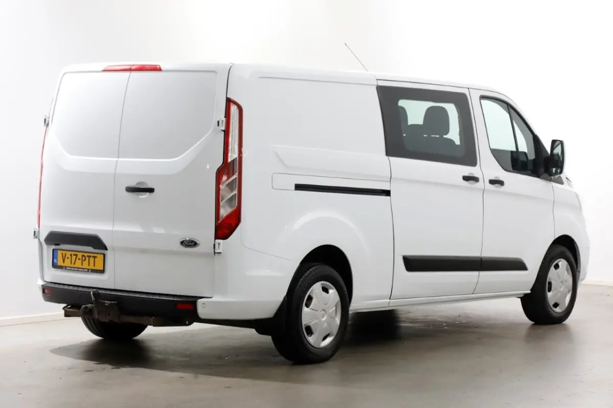 2.0 TDCI 130pk L2H1 Trend D.C. Airco/Trekhaak 2800kg 02-2019