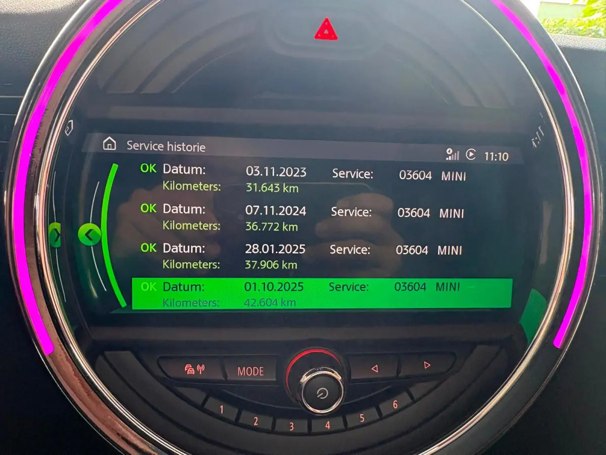 Mini 2.0 S Chili JCW Pakket (PANORAMADAK, DEALER ONDERHOUDEN, HEAD-UP, CARPLAY, NAVIGATIE, STOELVERWARMING)