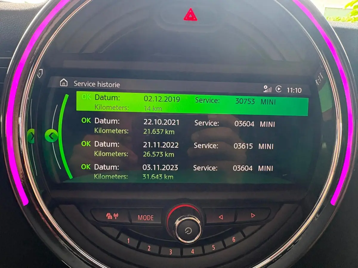 Mini 2.0 S Chili JCW Pakket (PANORAMADAK, DEALER ONDERHOUDEN, HEAD-UP, CARPLAY, NAVIGATIE, STOELVERWARMING)