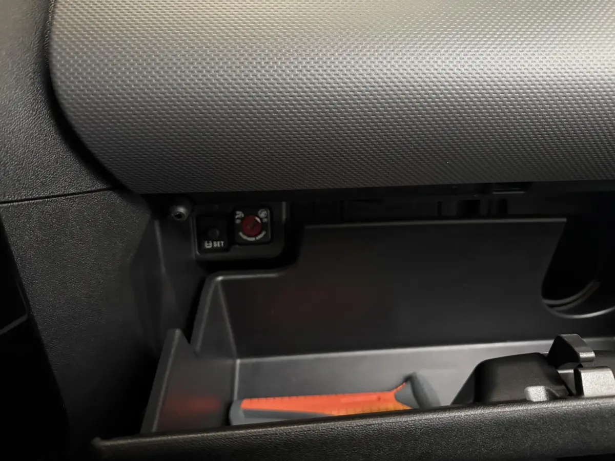 1.0 e-VTi Allure | AUTOMAAT | CAMERA | ECC | CARPLAY