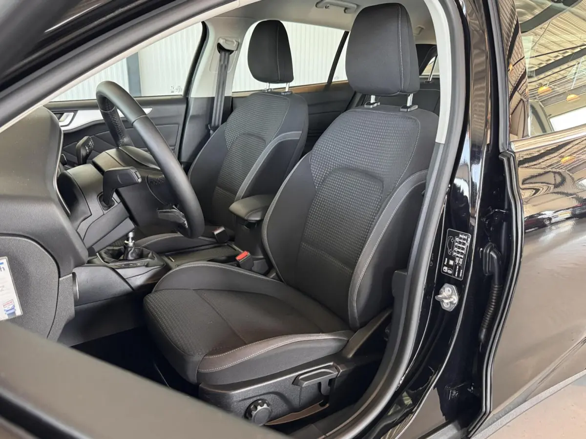 1.0 EcoBoost Trend Edition Business
