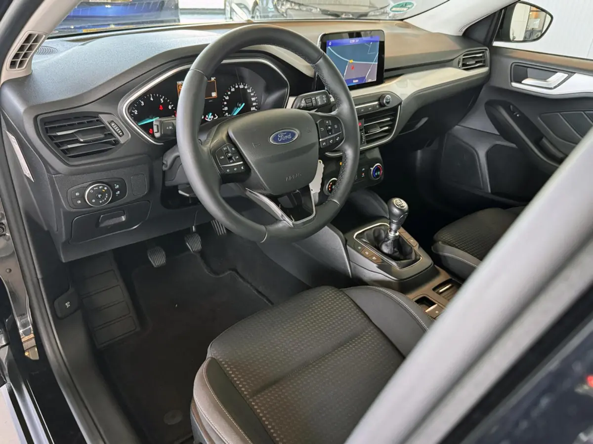 1.0 EcoBoost Trend Edition Business