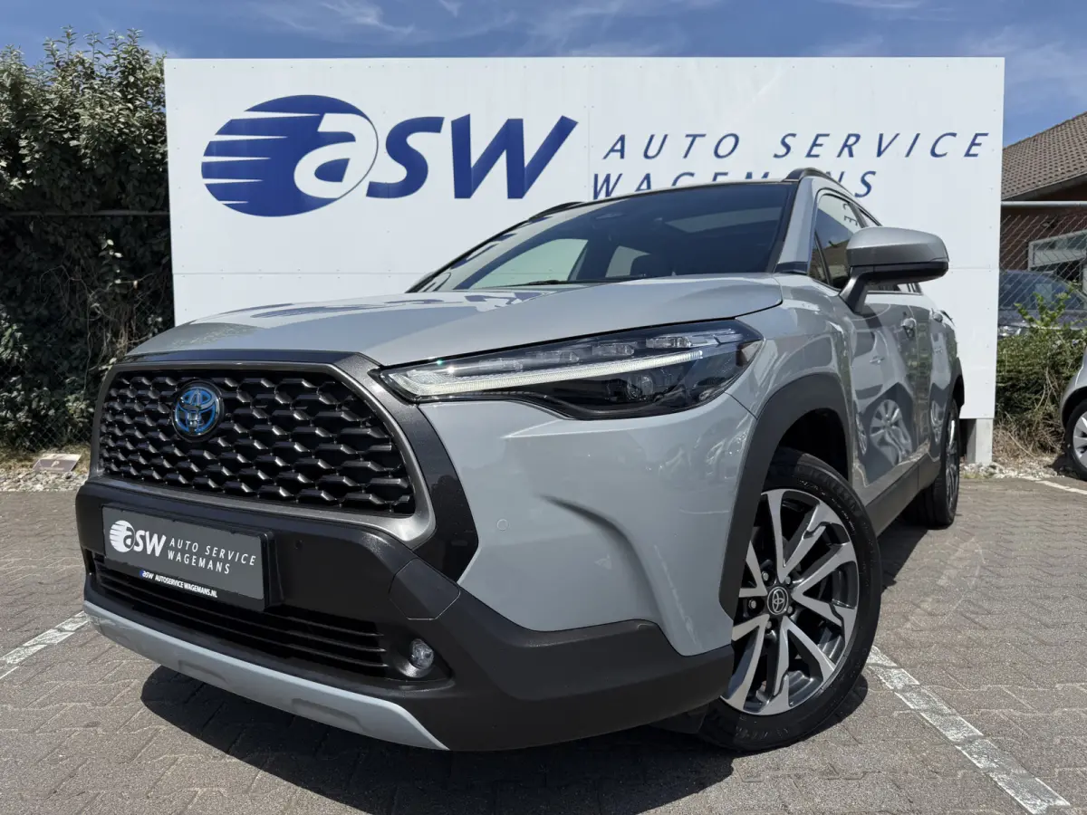 Hybrid 140 Style | Pano | ACC | CarPlay | Camera | Keyless | 18 inch