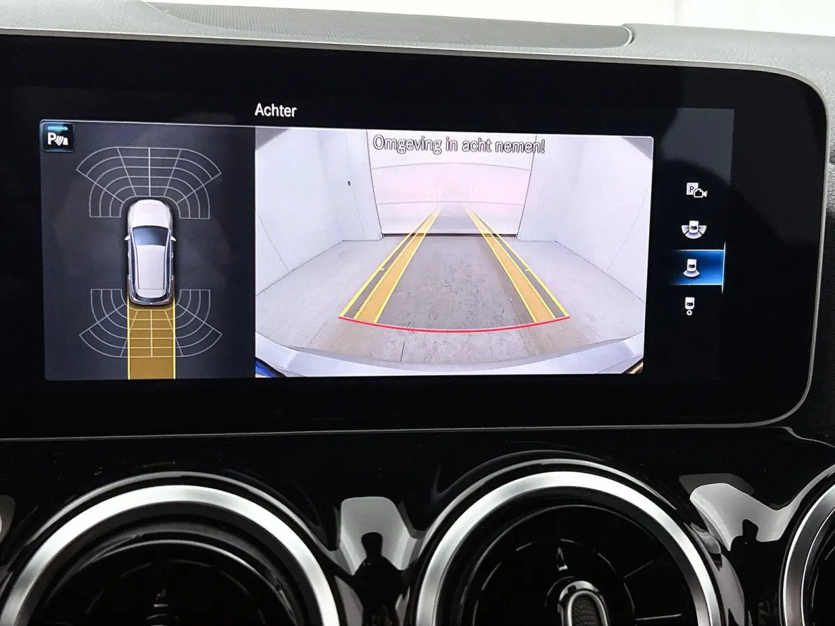 180 Business Solution AMG | ACHTERUITRIJCAMERA |
