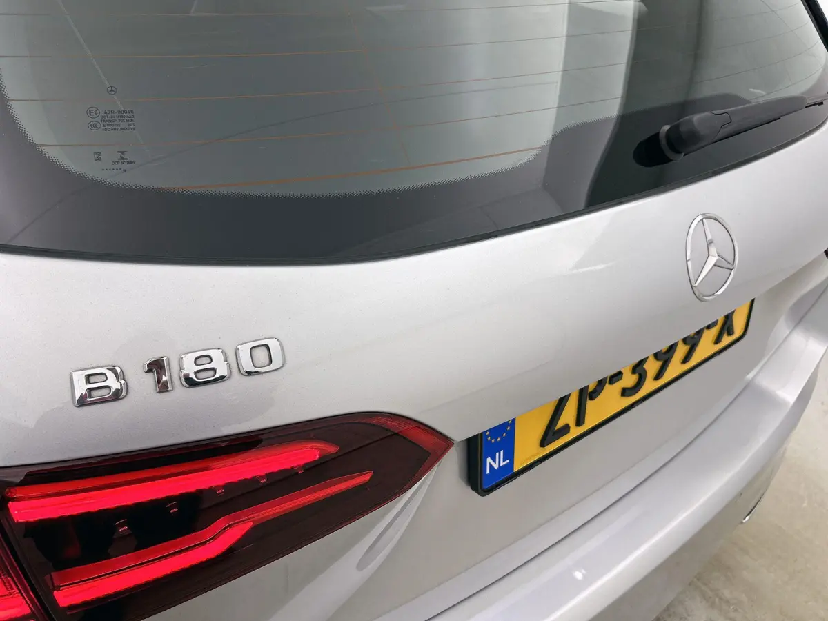 180 Business Solution AMG | ACHTERUITRIJCAMERA |