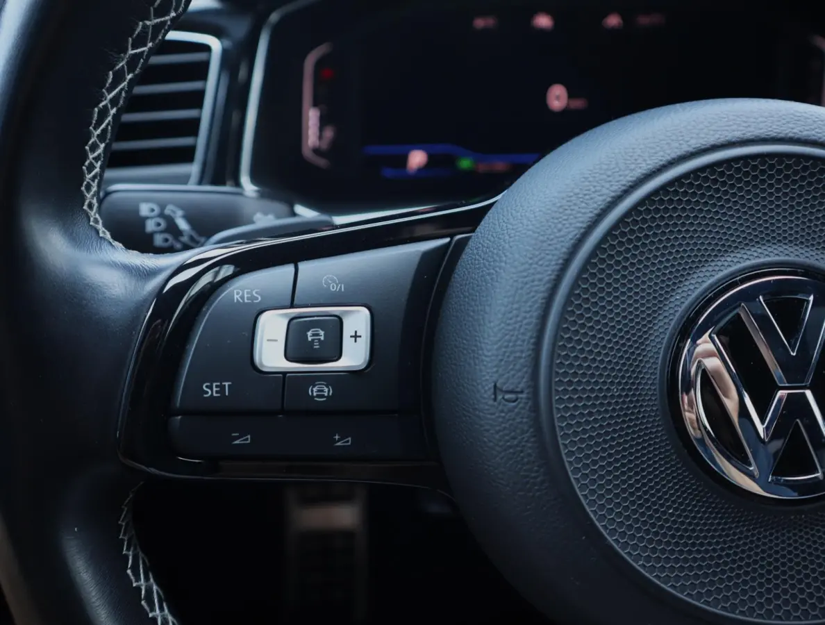 2.0 TSI 4Motion R | Pano | Beats | Dynamic Chassis Control