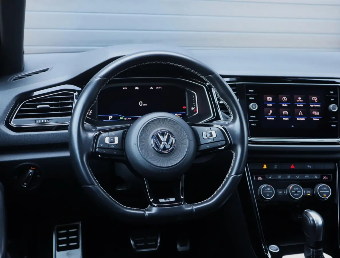 2.0 TSI 4Motion R | Pano | Beats | Dynamic Chassis Control