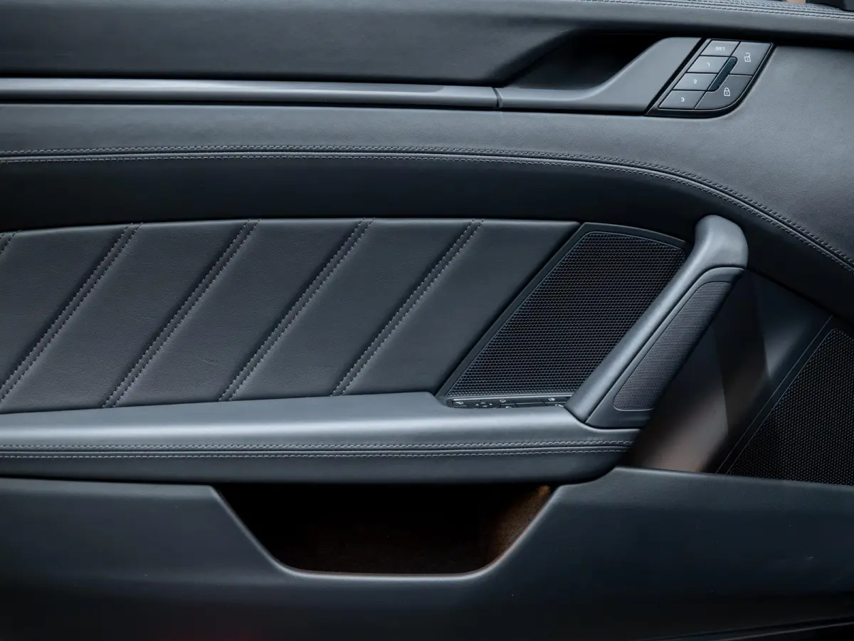 3.6 T-Hybrid Carrera 4 GTS | Lift | 18-weg | ACC | Stoelventilatie | Glazen Schuifdak |