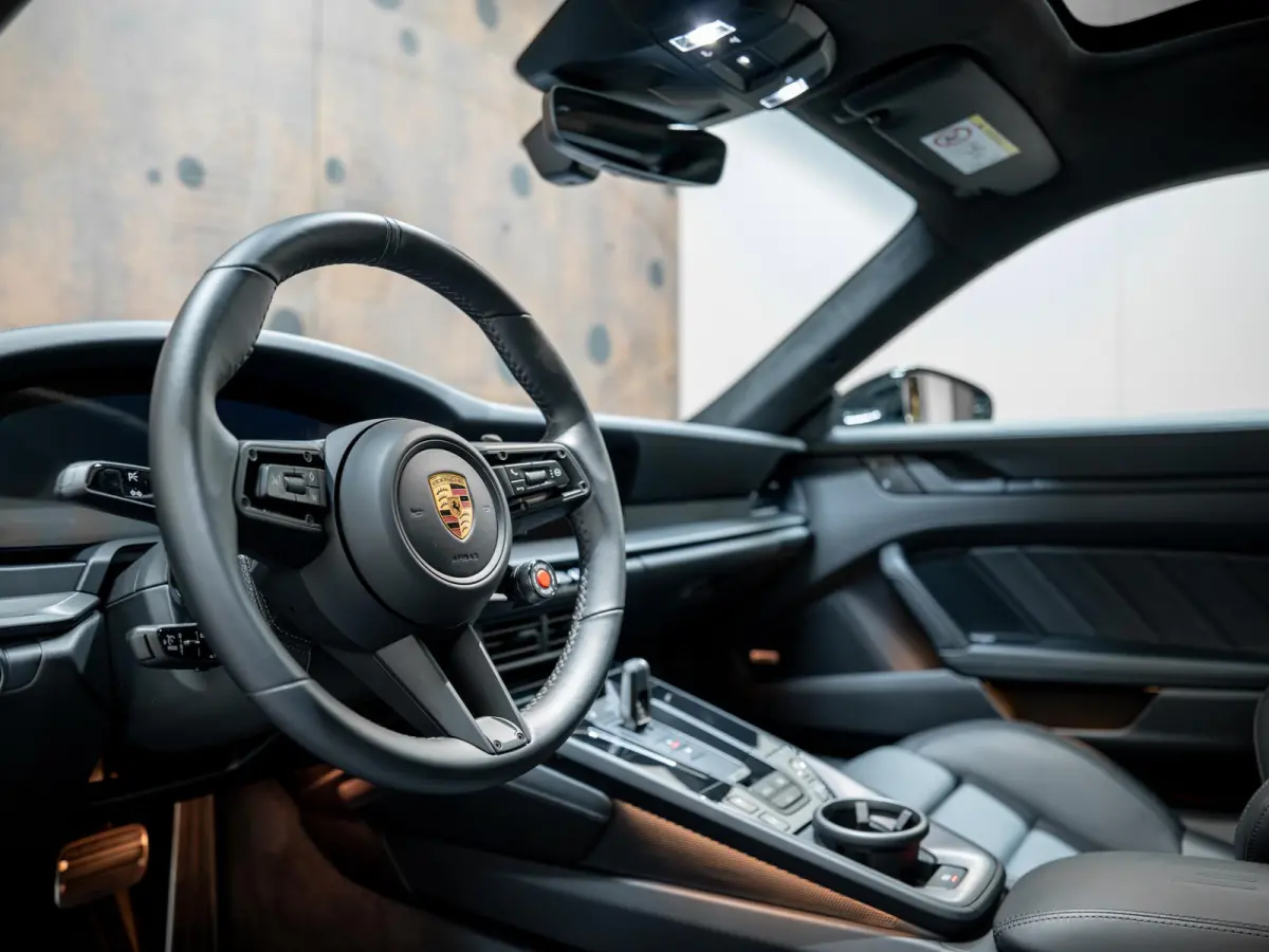 3.6 T-Hybrid Carrera 4 GTS | Lift | 18-weg | ACC | Stoelventilatie | Glazen Schuifdak |