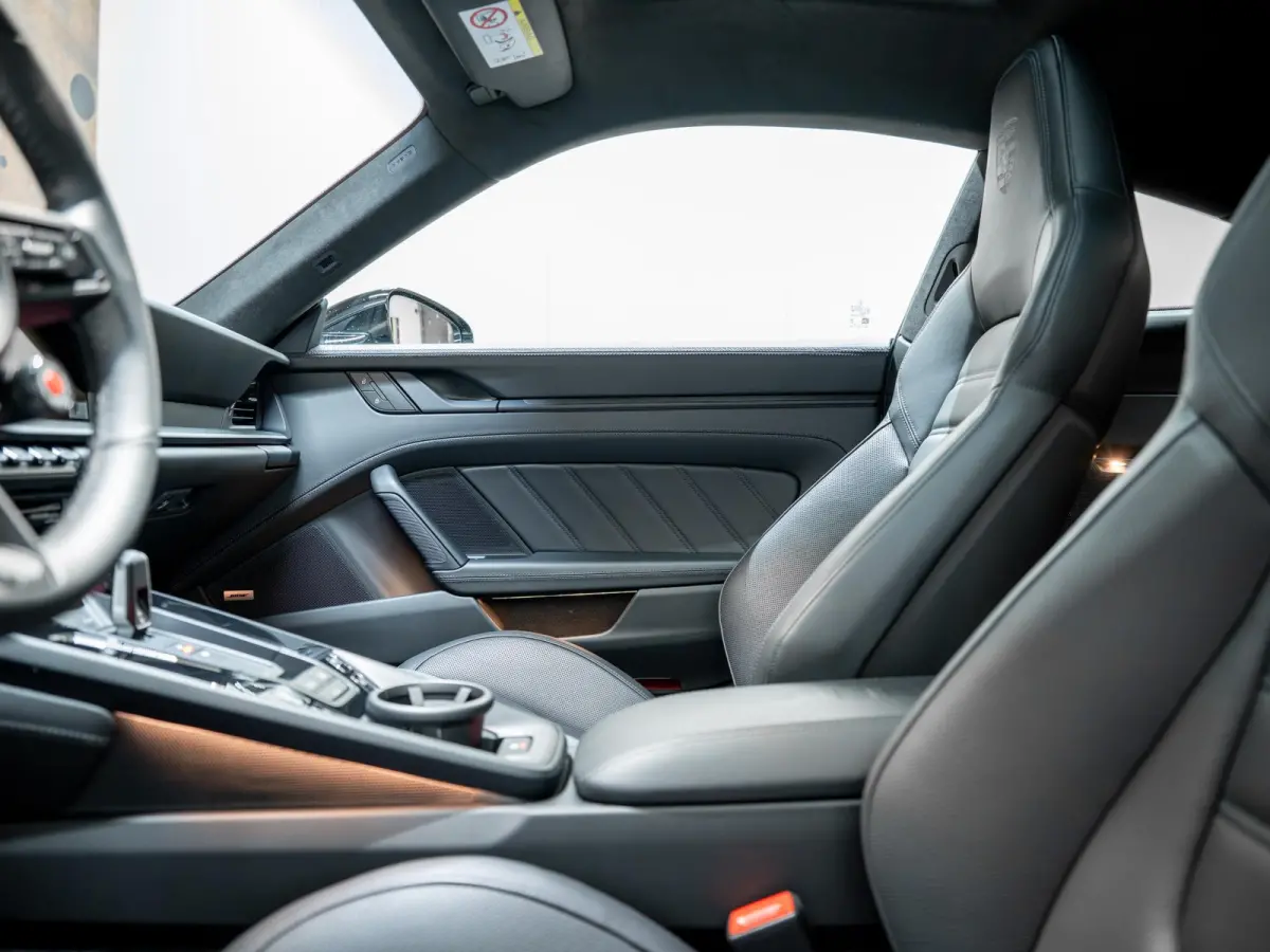 3.6 T-Hybrid Carrera 4 GTS | Lift | 18-weg | ACC | Stoelventilatie | Glazen Schuifdak |