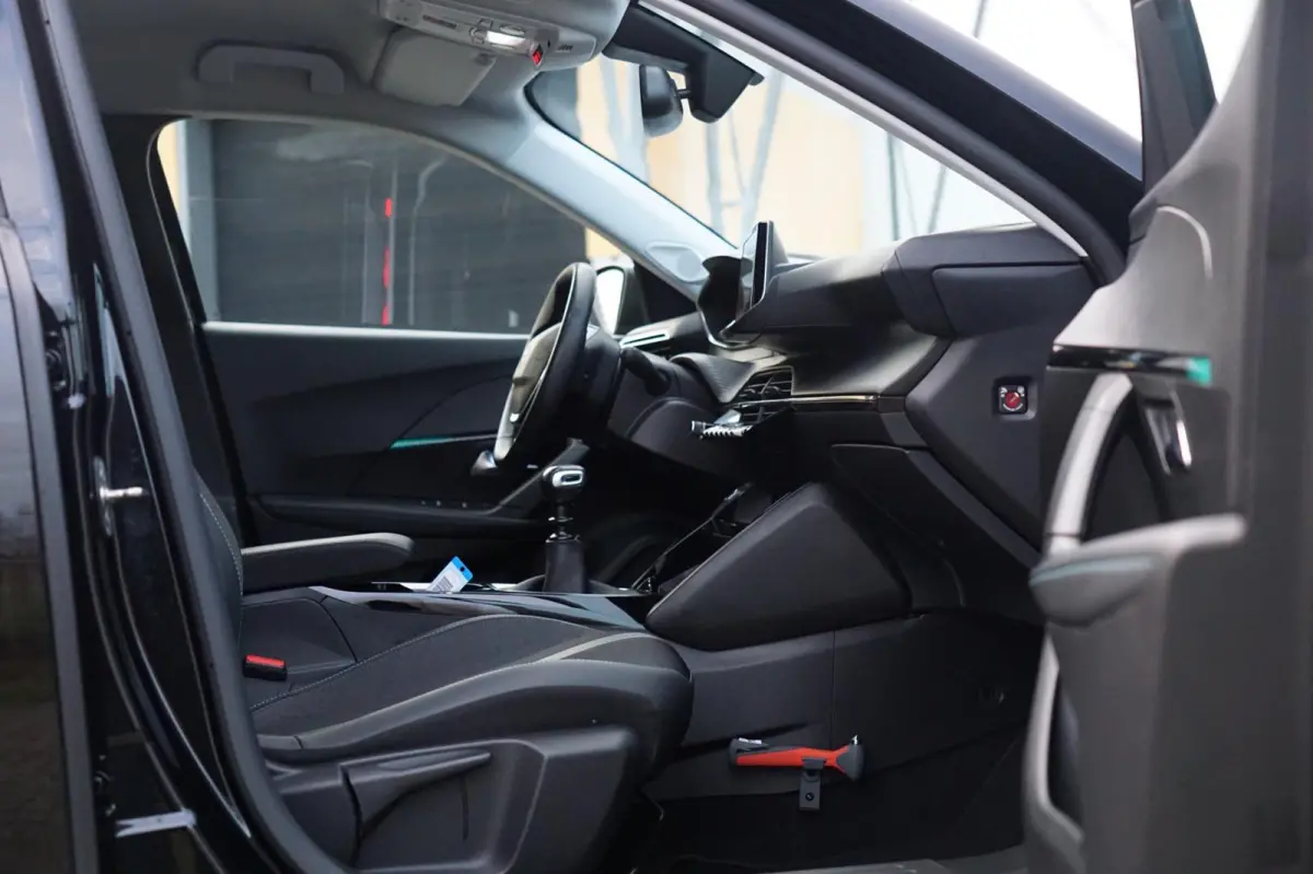 1.2 PureTech Allure | Noir Perla Nera | AppleCarplay/Camera/LED/Navi/Half-leder - Chique!