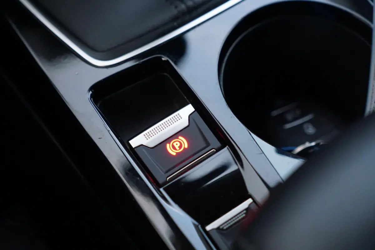 1.2 PureTech Allure | Noir Perla Nera | AppleCarplay/Camera/LED/Navi/Half-leder - Chique!