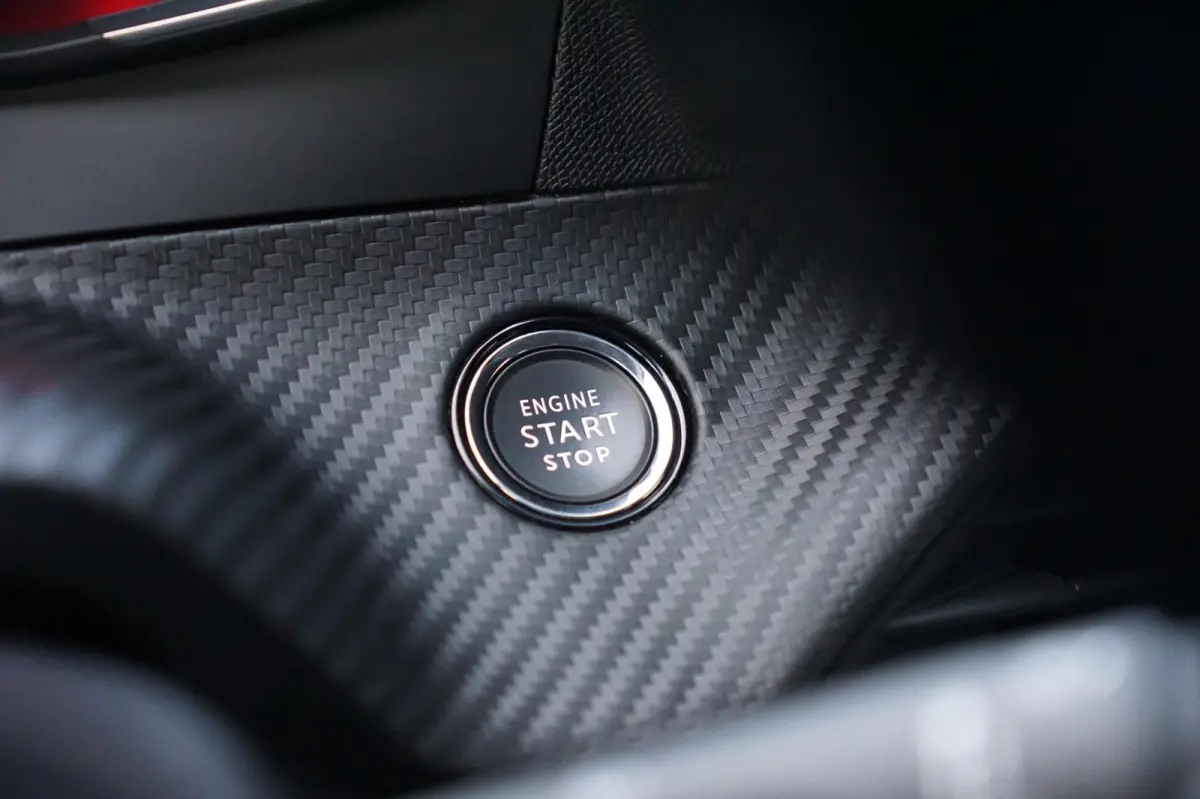 1.2 PureTech Allure | Noir Perla Nera | AppleCarplay/Camera/LED/Navi/Half-leder - Chique!