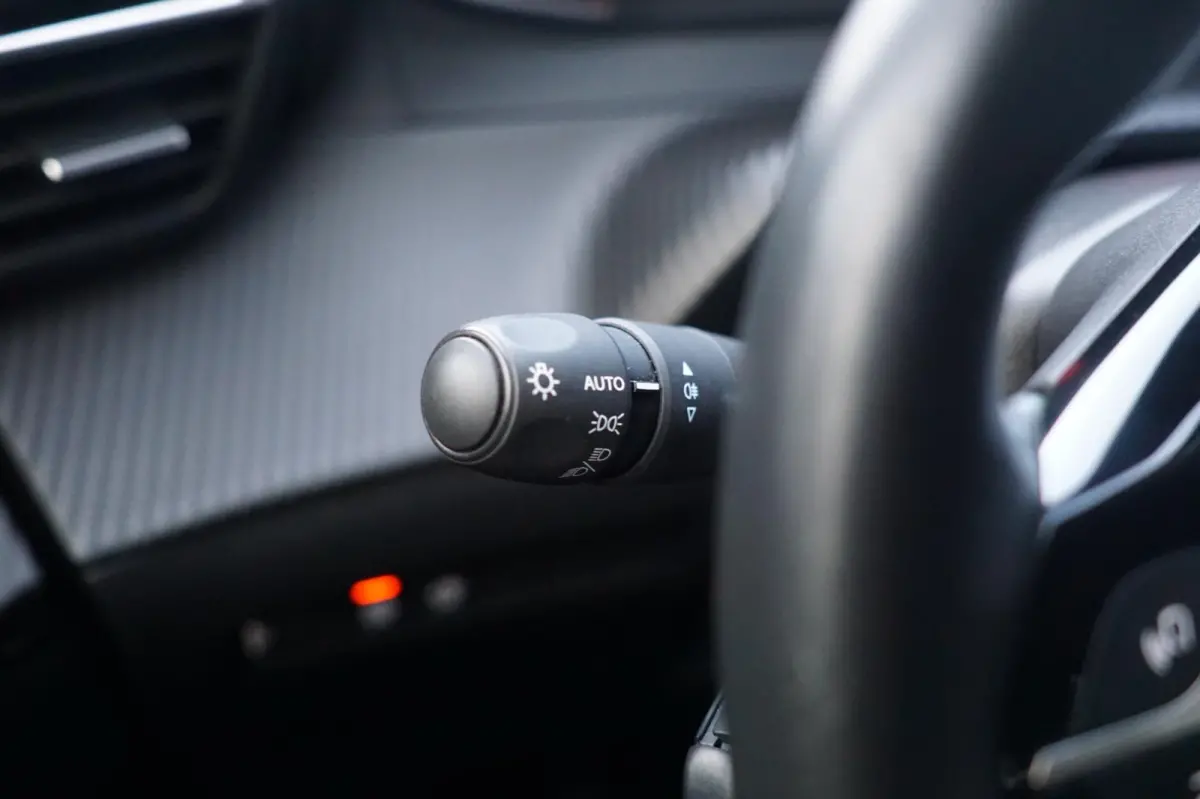 1.2 PureTech Allure | Noir Perla Nera | AppleCarplay/Camera/LED/Navi/Half-leder - Chique!