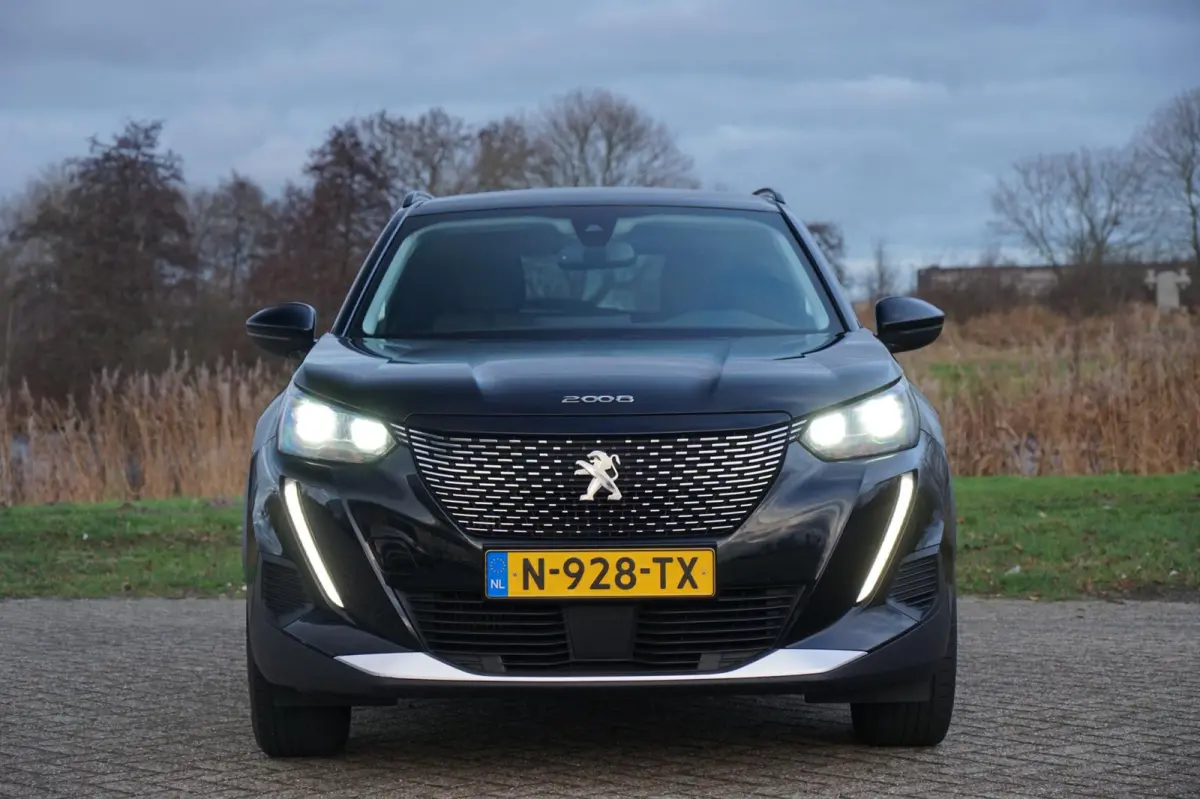 1.2 PureTech Allure | Noir Perla Nera | AppleCarplay/Camera/LED/Navi/Half-leder - Chique!