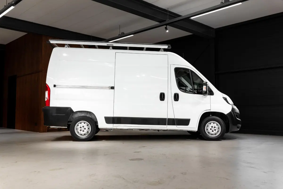 333 2.2 BlueHDi 140 L2H2 Asphalt Airco