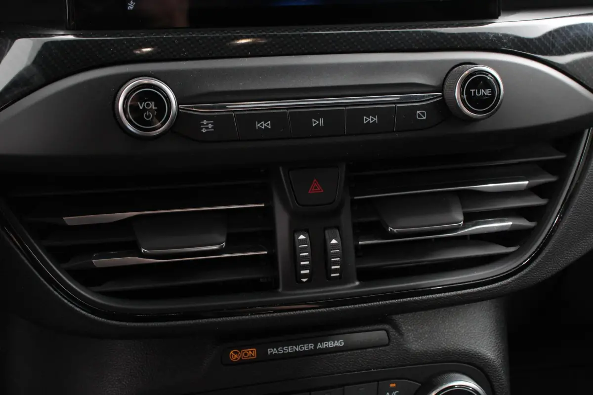 1.0 EcoBoost ST Line 125 Pk Navigatie Adaptive Cruise Control Trekhaak Head Up Display Privacy Glass Lane Assist