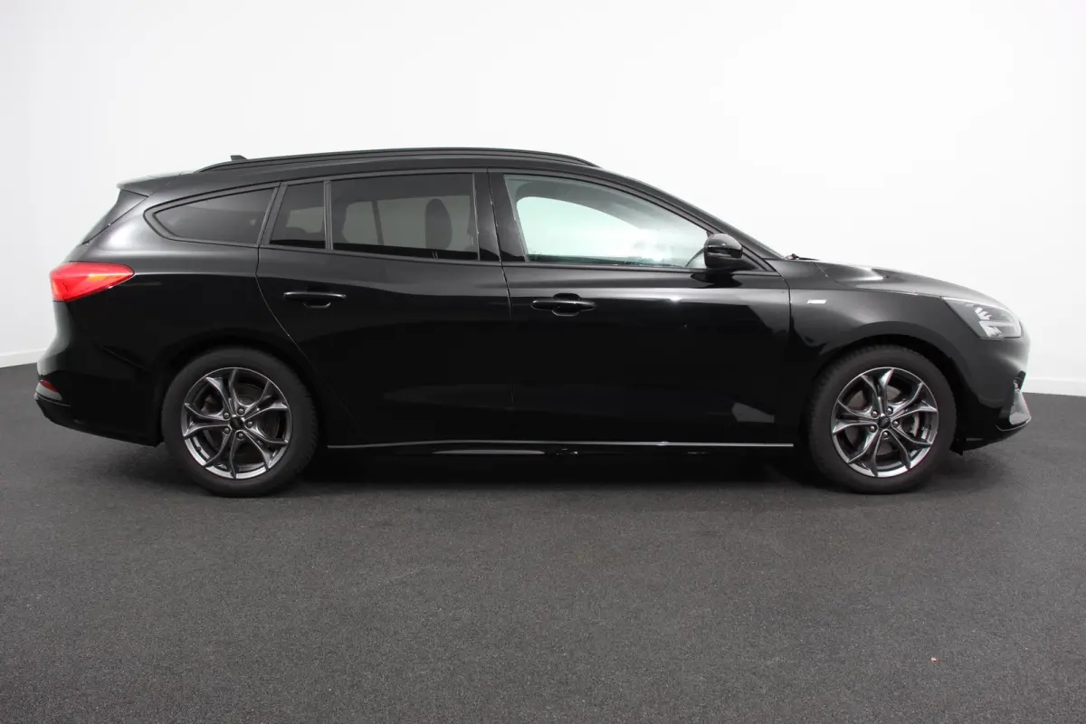 1.0 EcoBoost ST Line 125 Pk Navigatie Adaptive Cruise Control Trekhaak Head Up Display Privacy Glass Lane Assist
