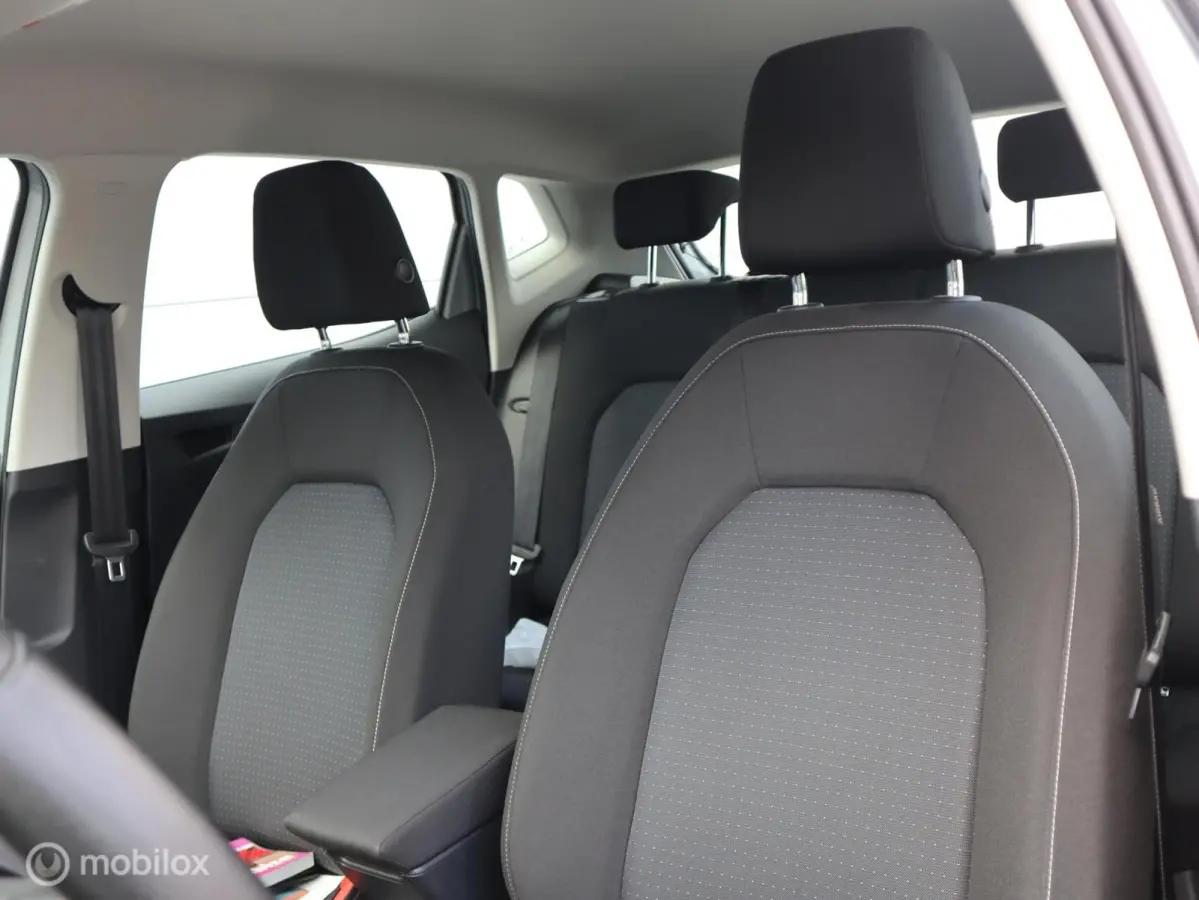 1.0 TSI Style CarPlay PDC Clima ACC Lane Assist