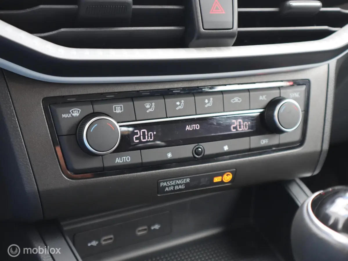 1.0 TSI Style CarPlay PDC Clima ACC Lane Assist