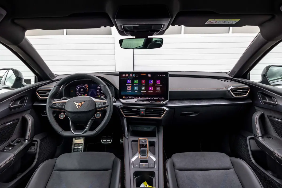 1.5 TSI e-Hybrid 272pk VZ Performance | Senneiser Audio | 19" Velgen