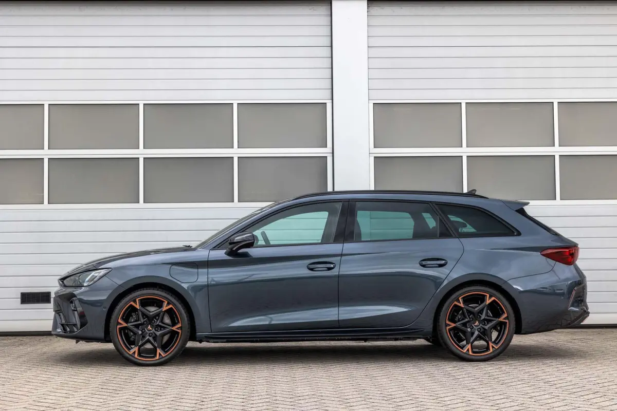 1.5 TSI e-Hybrid 272pk VZ Performance | Senneiser Audio | 19" Velgen