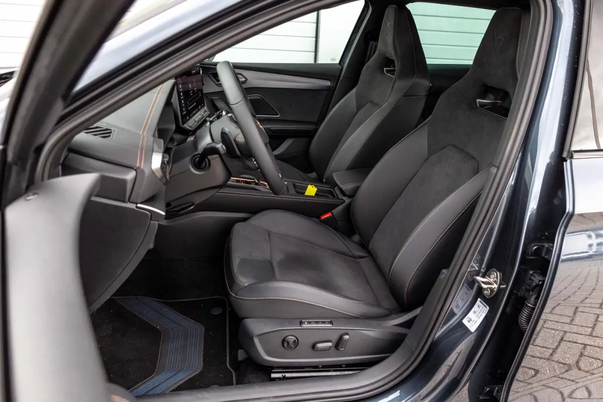 1.5 TSI e-Hybrid 272pk VZ Performance | Senneiser Audio | 19" Velgen