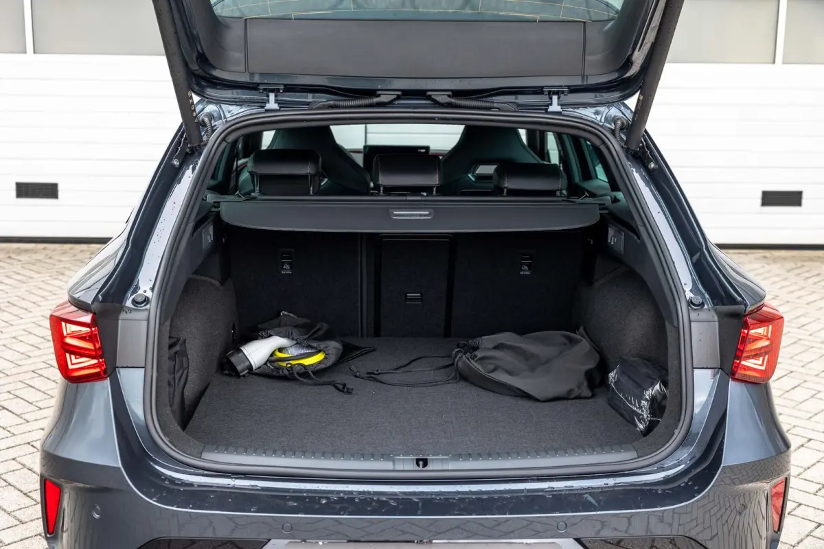 1.5 TSI e-Hybrid 272pk VZ Performance | Senneiser Audio | 19" Velgen