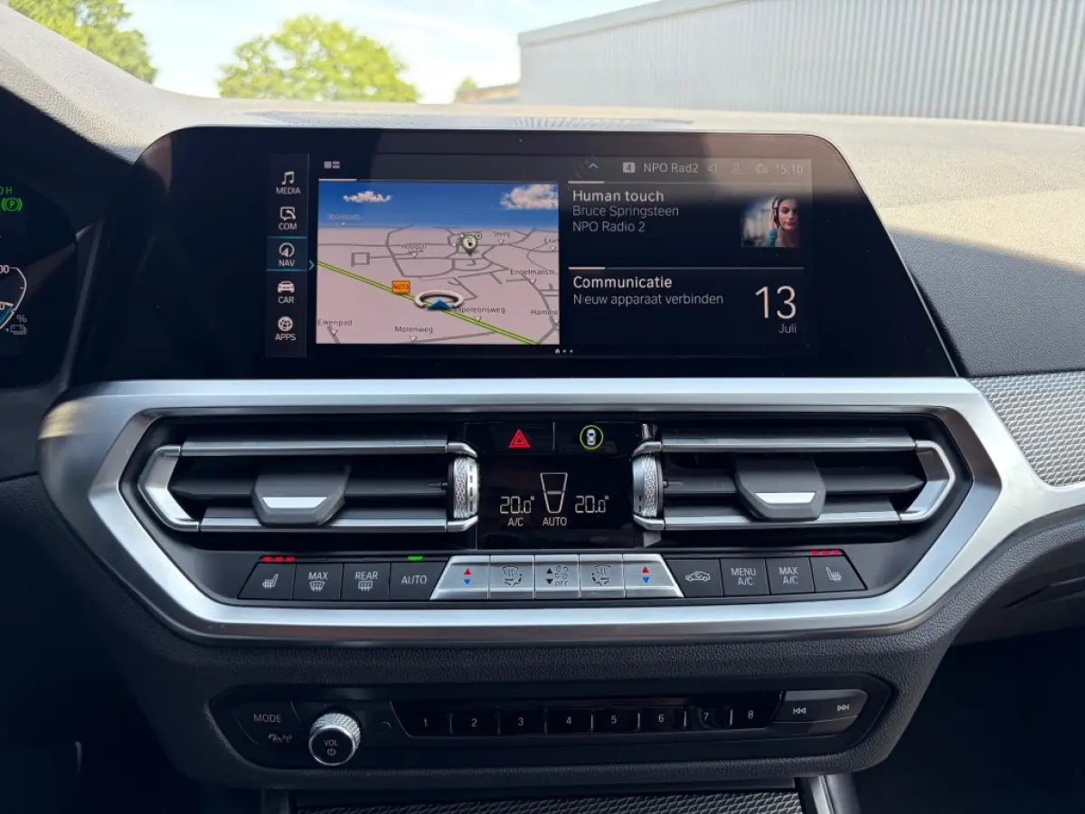 330e xDrive M Sport 50 Jahre Pano Laserlicht HUD Camera Sfeerlicht