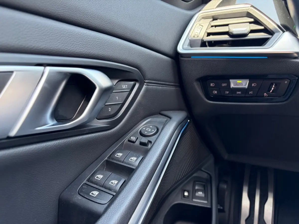 330e xDrive M Sport 50 Jahre Pano Laserlicht HUD Camera Sfeerlicht
