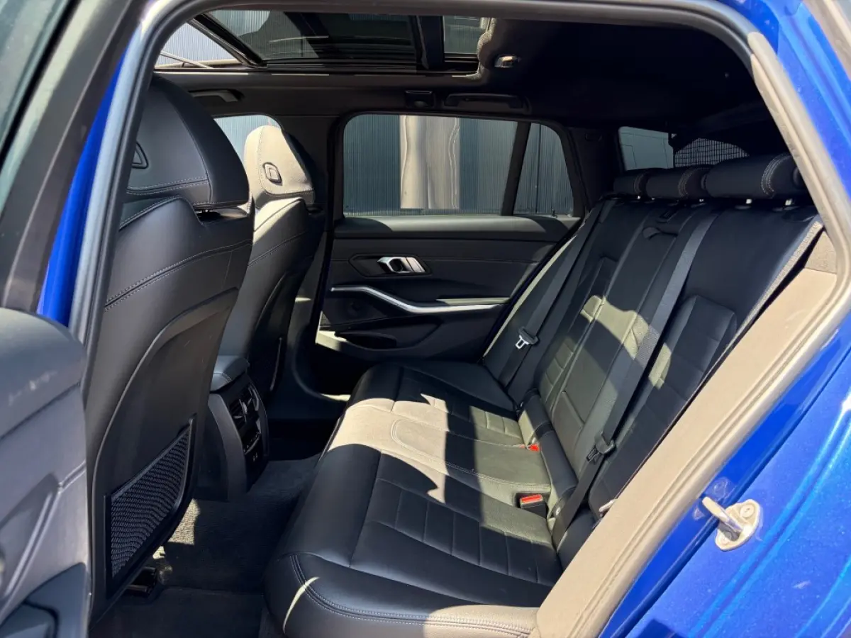 330e xDrive M Sport 50 Jahre Pano Laserlicht HUD Camera Sfeerlicht