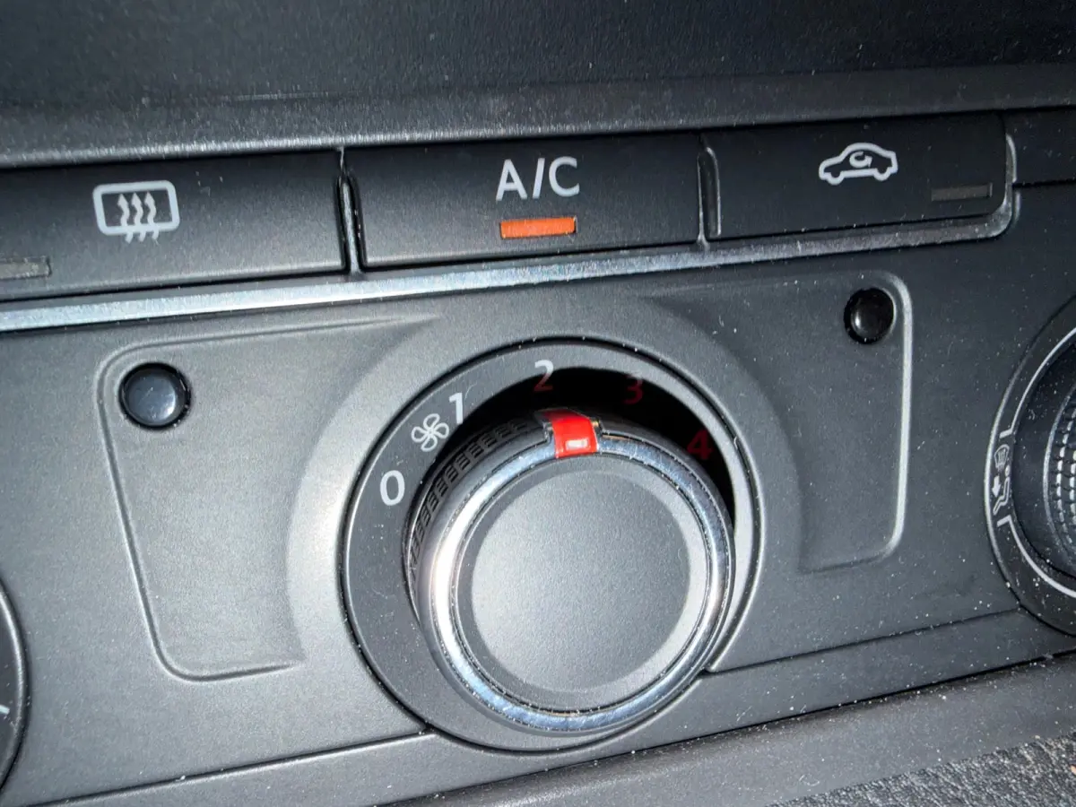 2.0 TDI L2H1 Comfortline | AIRCO | CRUISE | TREKHAAK |