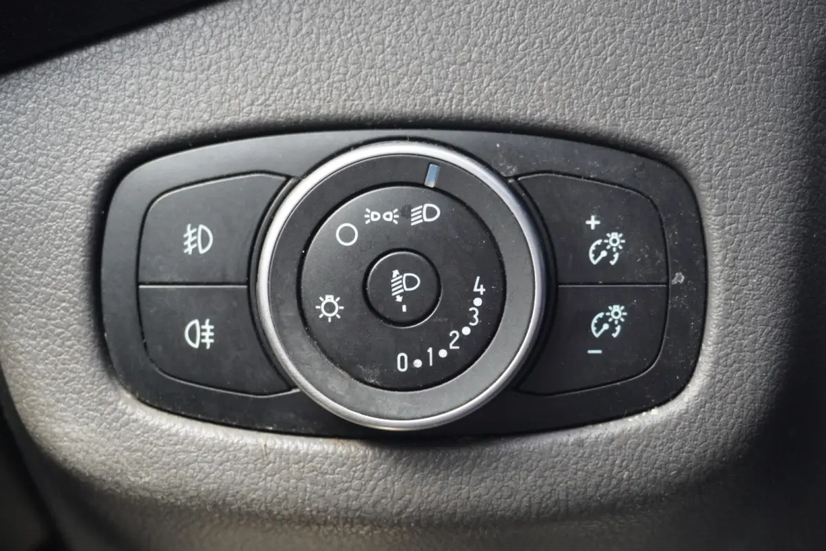1.5 EcoBlue EURO 6 - Airco -PDC - Trekhaak - € 10.950,- Excl.