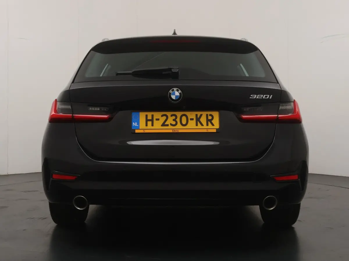 320i High Executive Edition | Sport Line | Parking Pack | Trekhaak |